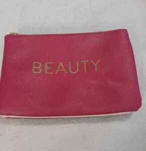 NWOT!! Beauty/Brains Makeup Bag Set (2)